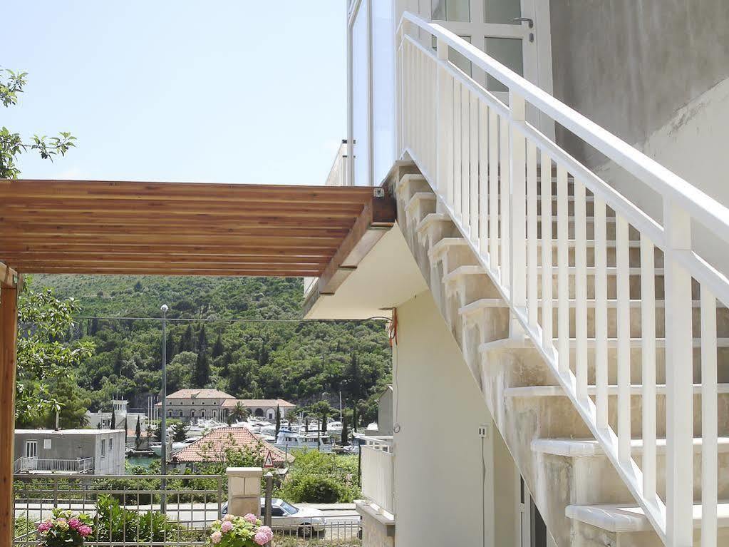 Apartments Silvija Mokošica Extérieur photo