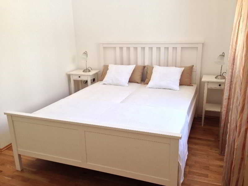 Apartments Silvija Mokošica Extérieur photo